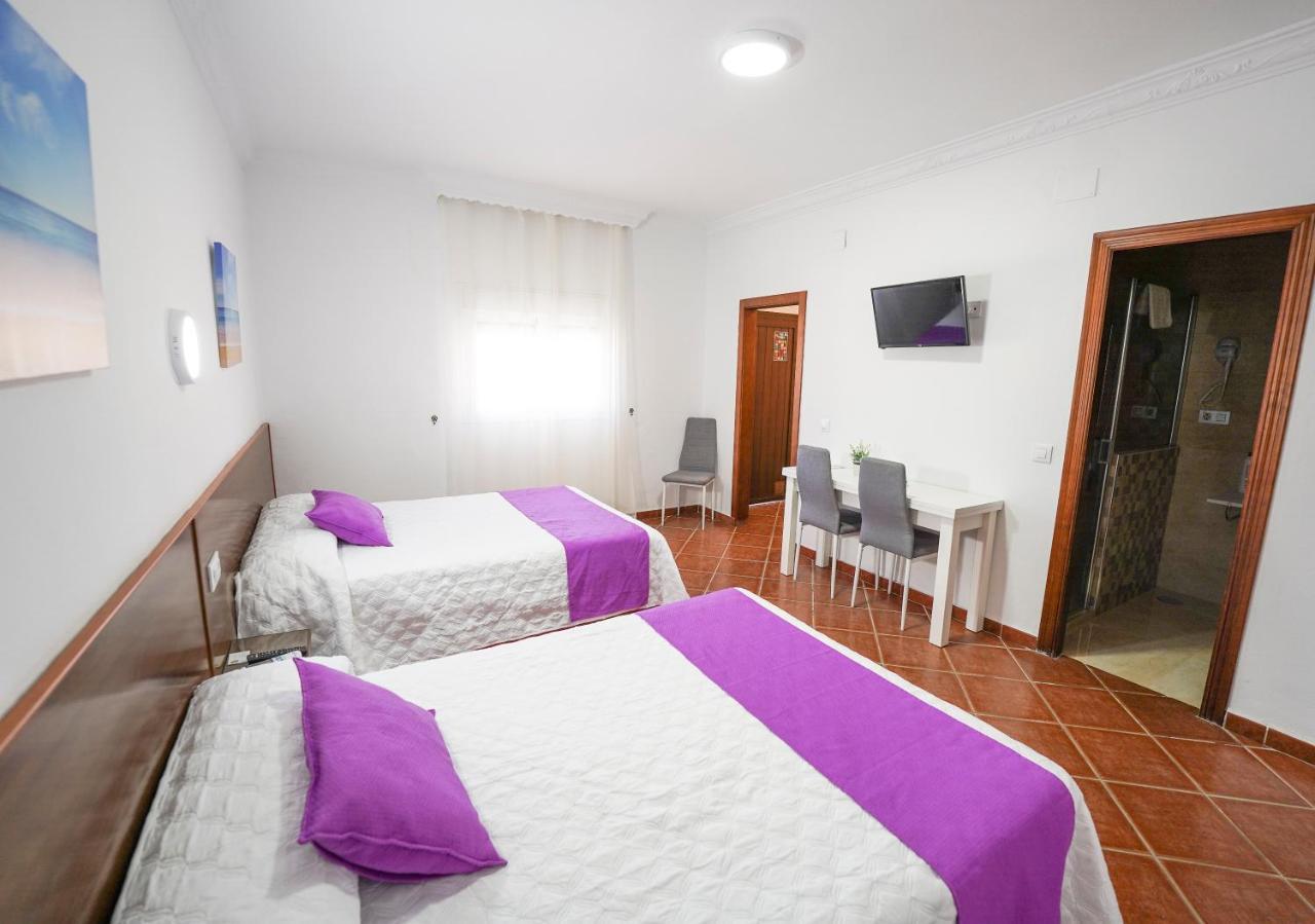 Hostal Los Mellizos Кониль-де-ла-Фронтера Экстерьер фото