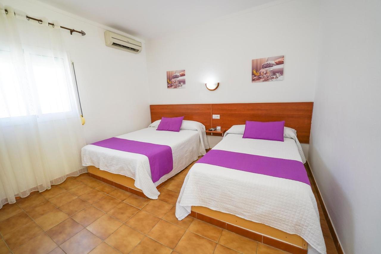 Hostal Los Mellizos Кониль-де-ла-Фронтера Экстерьер фото