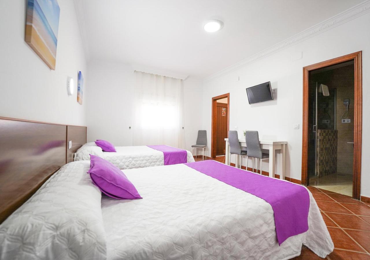 Hostal Los Mellizos Кониль-де-ла-Фронтера Экстерьер фото